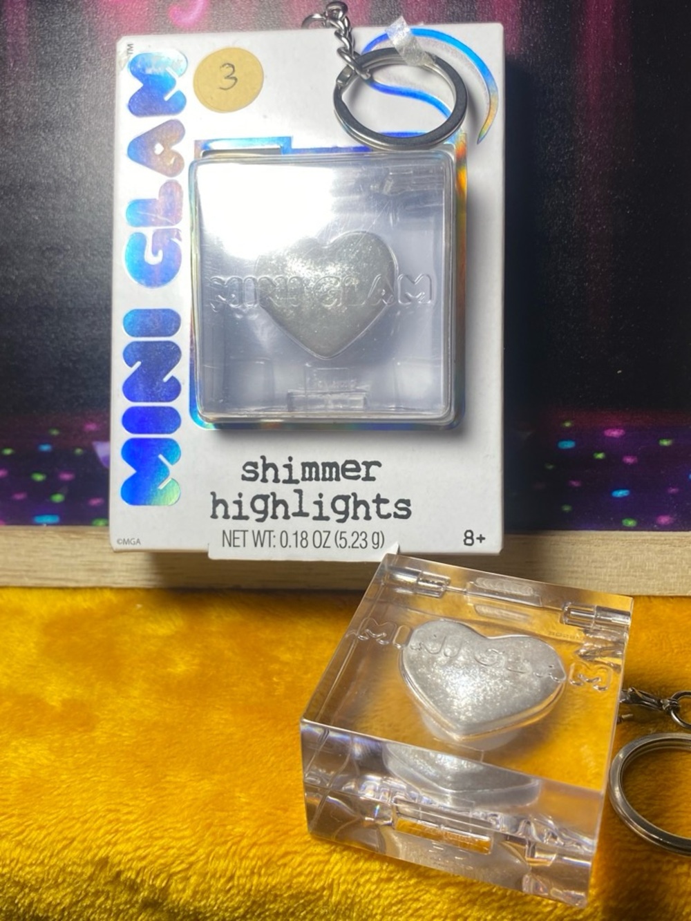 Shimmer Highlights Heart Highlighter — Silver